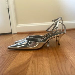 Mango metallic Silver Pointed Kitten Heels